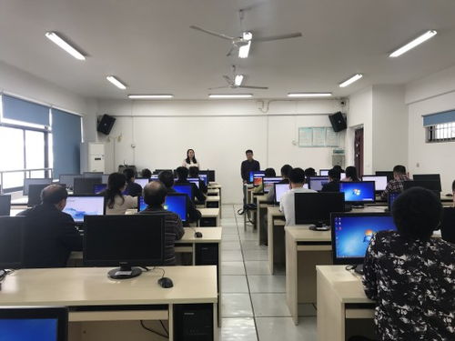 開拓創新，積極進取 以項目與文獻研究驅動研究生教育內涵式發展